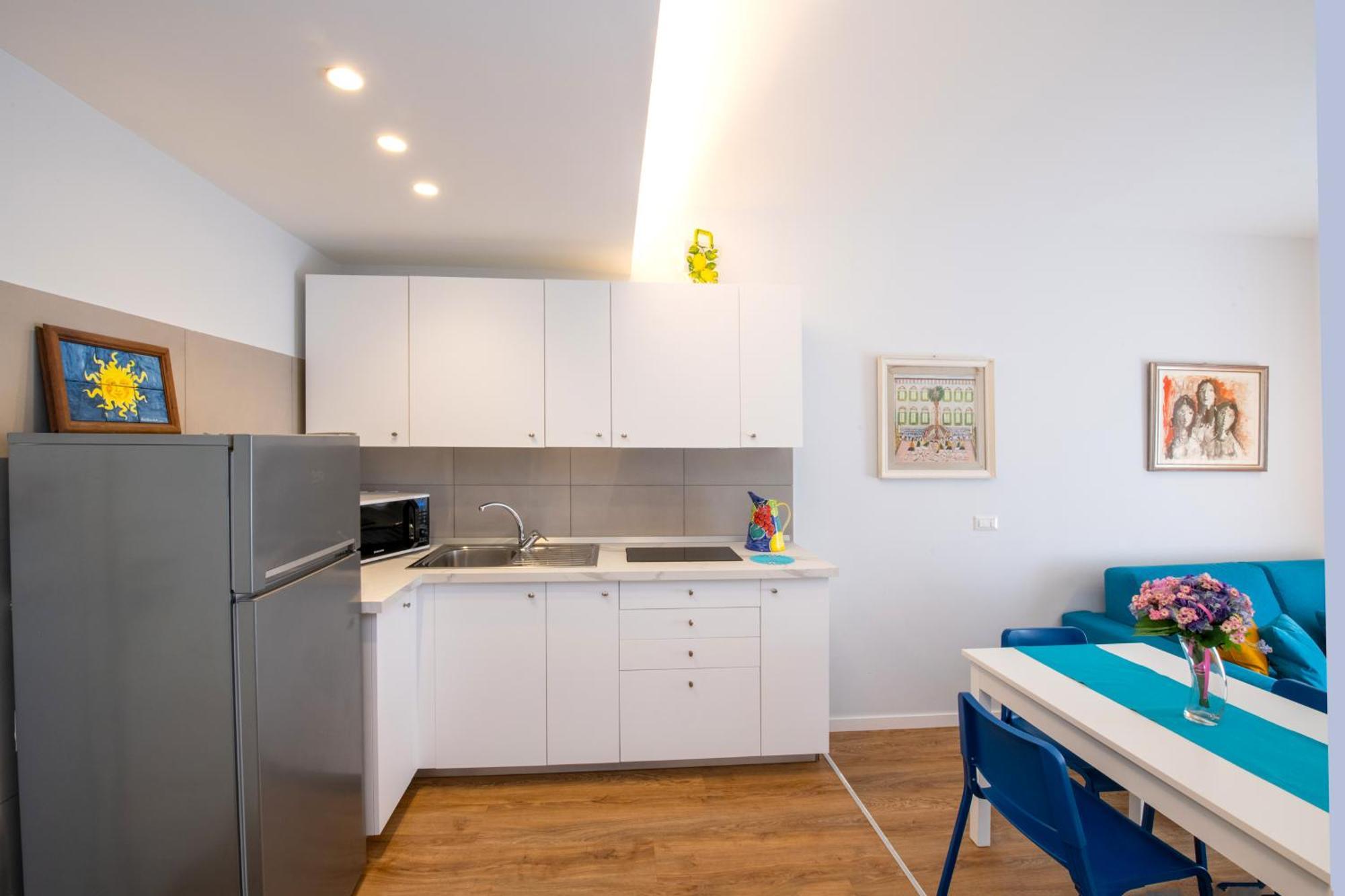 Shabby Chic Seaview Apartments กาสเตลลัมมาเร ดิ สตาเบีย ภายนอก รูปภาพ